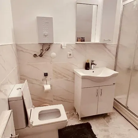 Alper Bey Homes Apartment